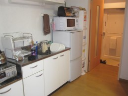 Tokyo apartment kitchen